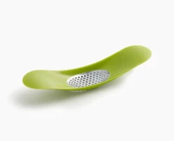 Joseph Joseph Rocker™ Green Garlic Crusher