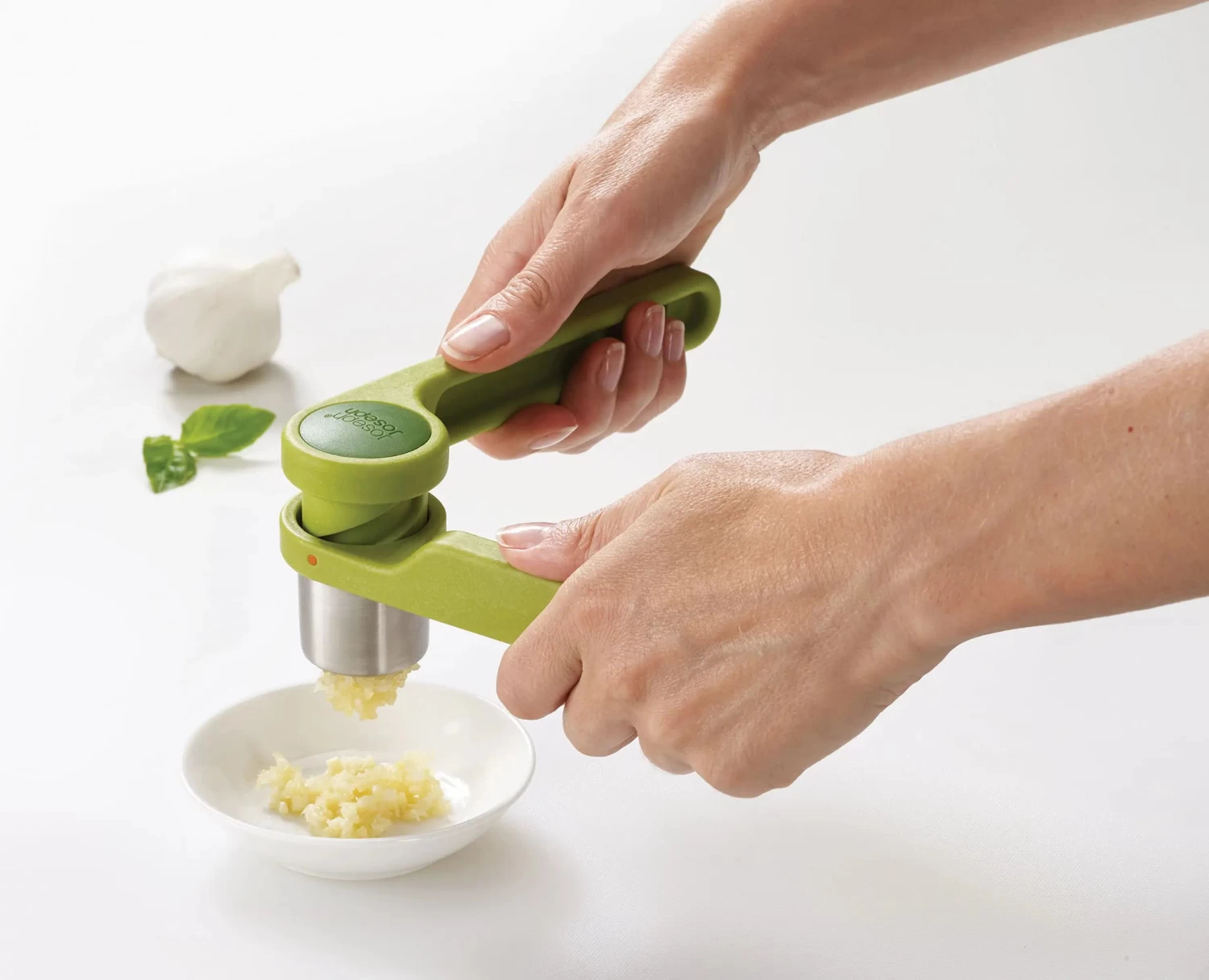 Helix Green Garlic Press