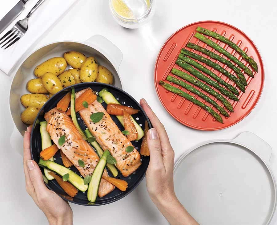 M-Cuisine⢠4-piece Orange Microwave Cooking Set