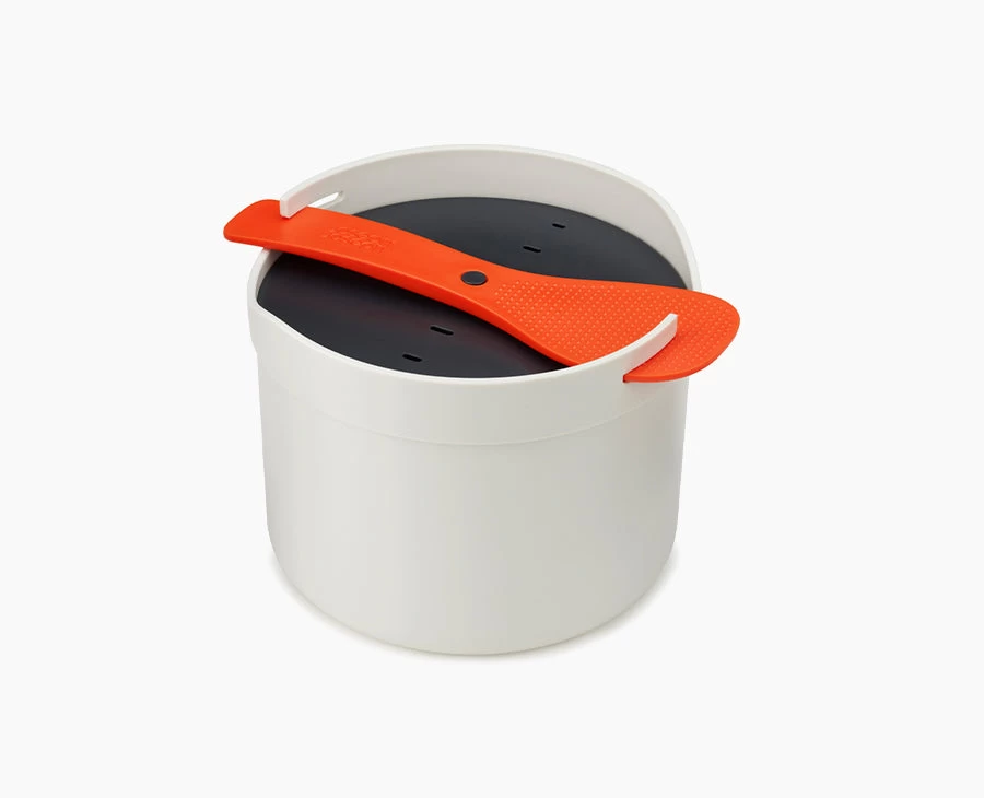 M-Cuisine⢠White Microwave Rice Cooker