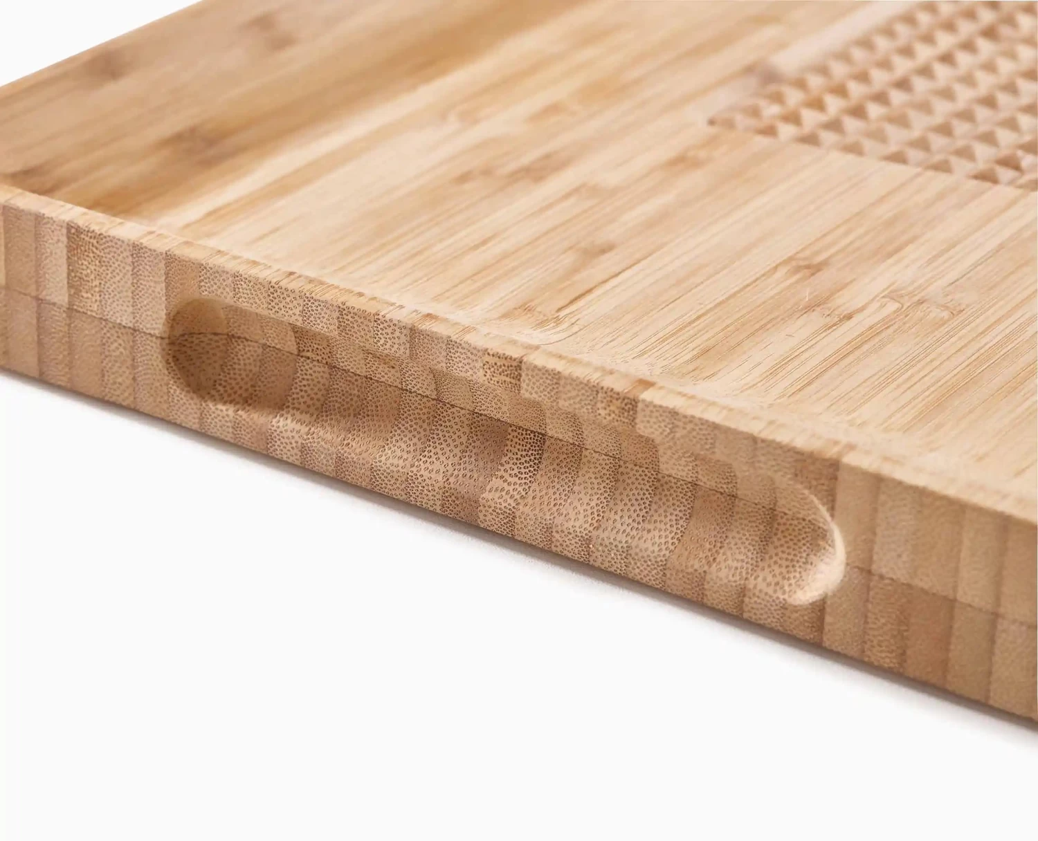 Cut&Carve⢠Bamboo Chopping Board
