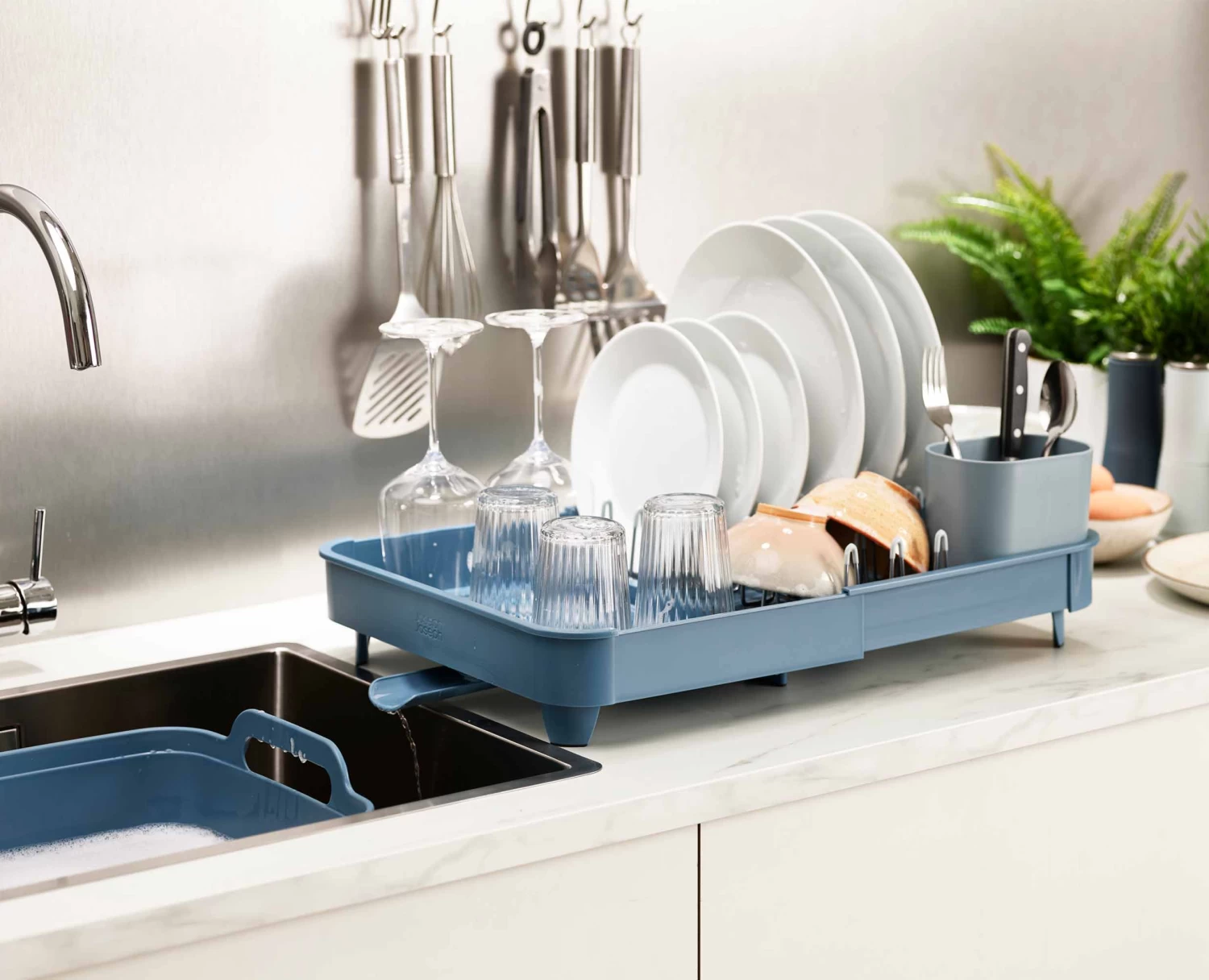 Extend™ Blue Expandable Dish Drainer - Editions